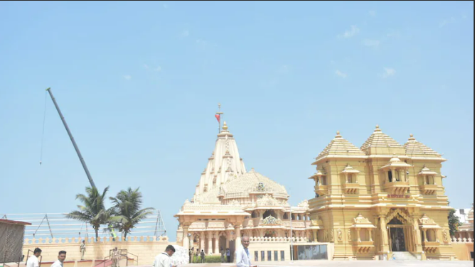 75 साल बाद ऐतिहासिक क्षण: सोमनाथ मंदिर के शिखर पर पहली बार होगा कुंभाभिषेक, पीएम मोदी करेंगे नेतृत्व