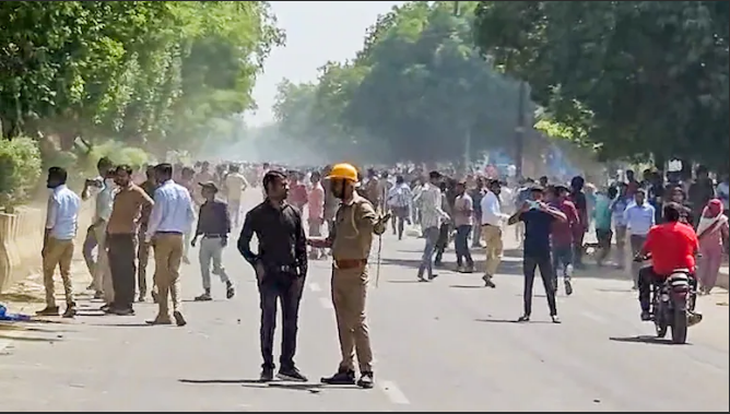 नोएडा श्रमिक प्रदर्शन मामले में विदेशी फंडिंग की जांच तेज, पुलिस ने कई नए खुलासों का दावा किया