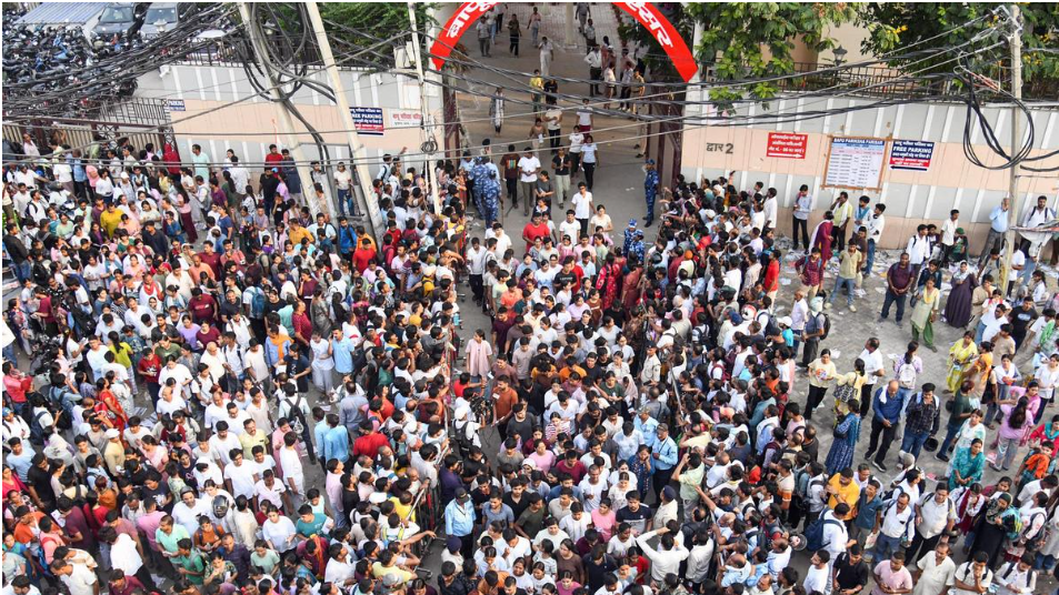 NEET-UG 2026 की दोबारा परीक्षा शांतिपूर्ण ढंग से संपन्न, 20 लाख से अधिक अभ्यर्थियों ने लिया हिस्सा